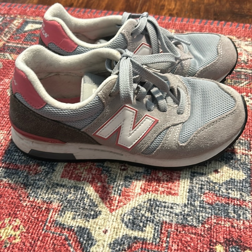 Women’s new balance 565 sz 6